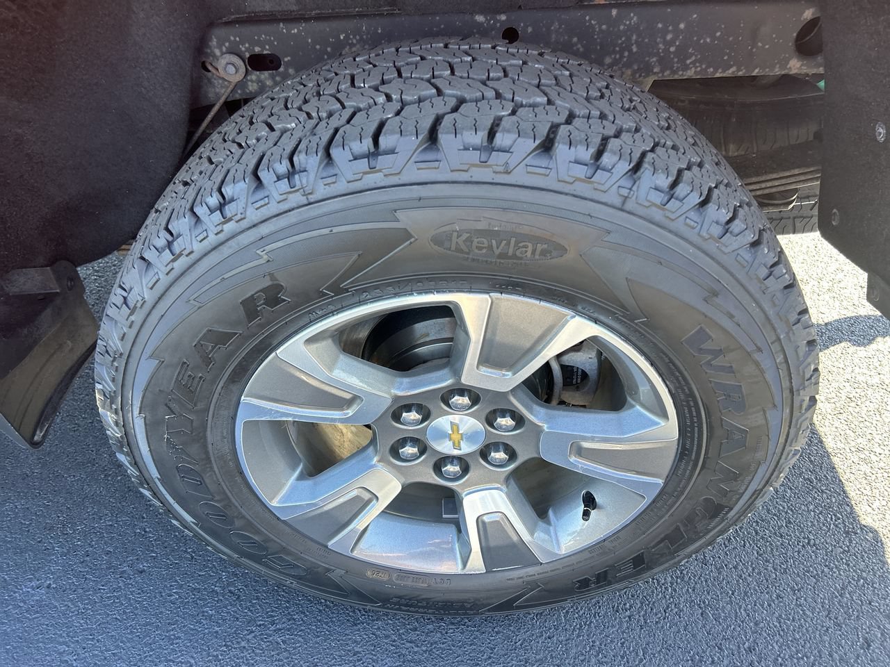 Used 2019 Chevrolet Colorado Z71 AWD/4WD image 10
