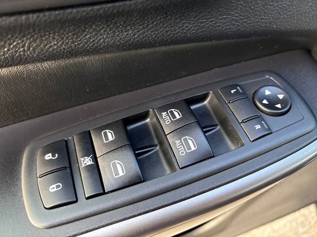 Used 2020 Jeep Cherokee Latitude Plus w/ Cold Weather Group image 12