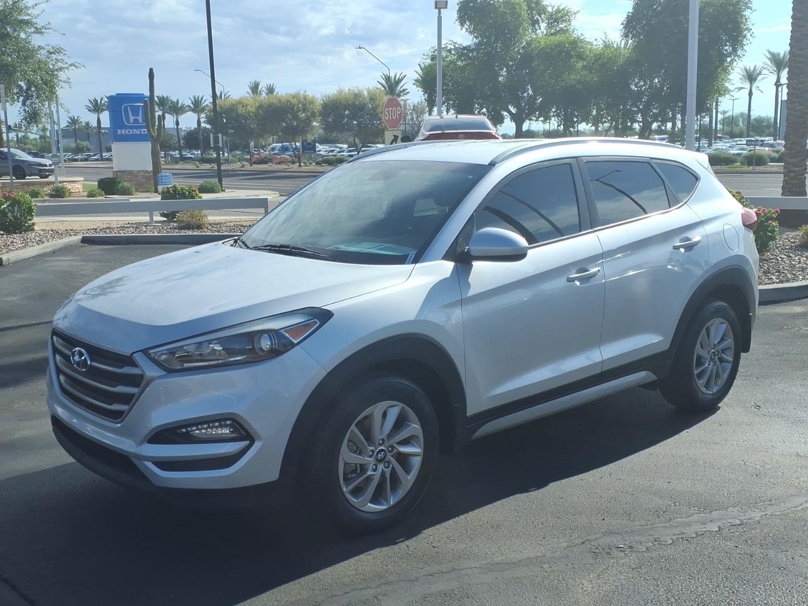 Used 2017 Hyundai Tucson SE w/ SE Popular Package 02 FWD image 8