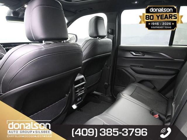 New 2025 Jeep Grand Cherokee Laredo RWD image 10