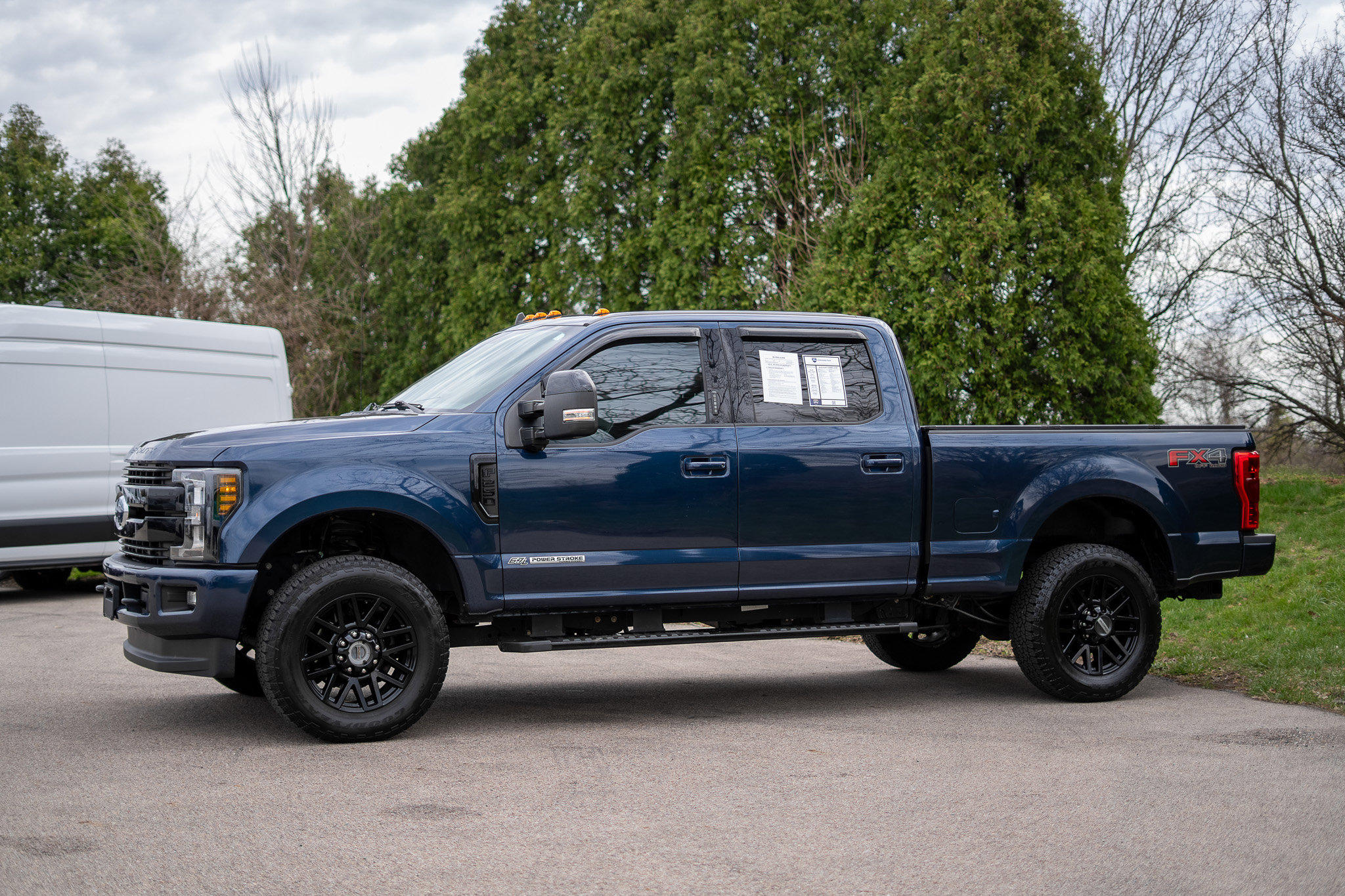 Used 2019 Ford F250 Lariat image 9