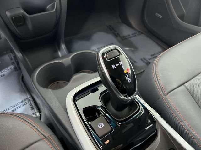 Used 2020 Chevrolet Bolt Premier w/ Infotainment Package FWD image 15