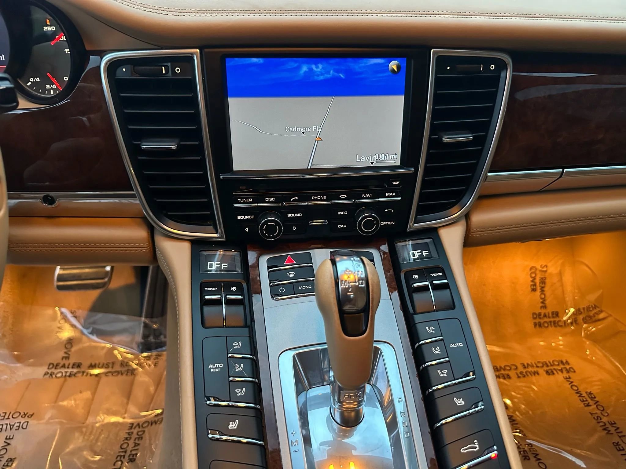 Used 2010 Porsche Panamera 4S image 39