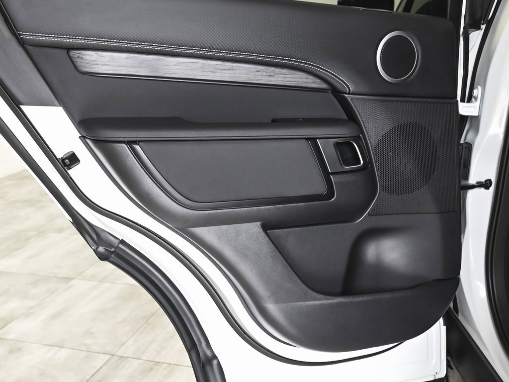 Used 2023 Land Rover Discovery HSE R-Dynamic image 13