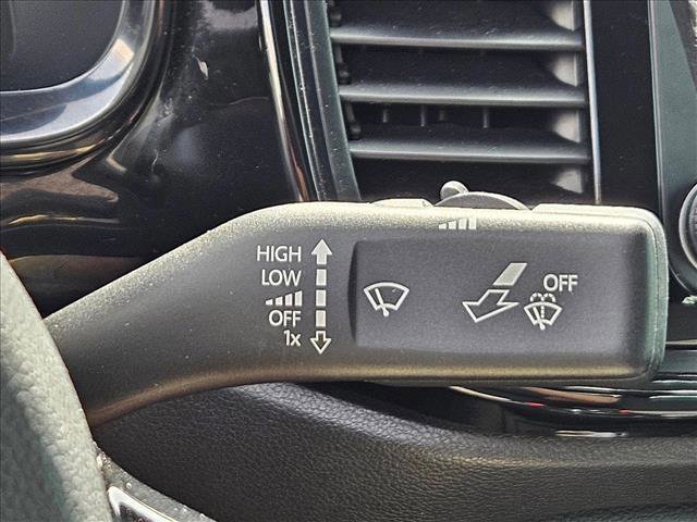 Used 2017 Volkswagen Beetle 1.8T S FWD image 25