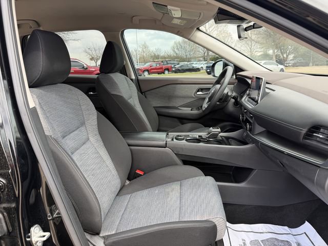 Used 2023 Nissan Rogue SV image 27