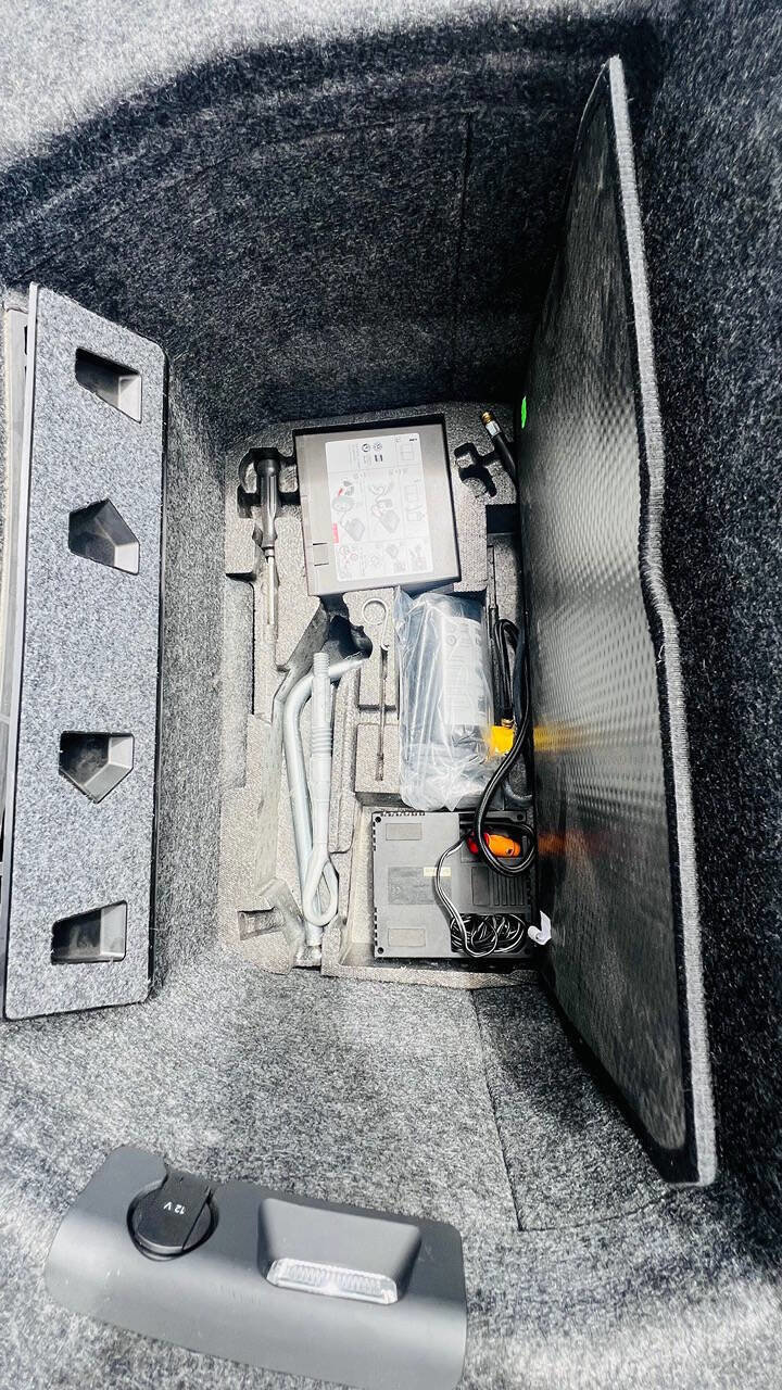 Used 2011 Audi R8 V10 AWD/4WD image 35