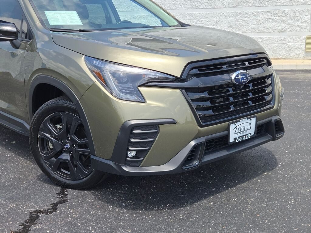 Used 2023 Subaru Ascent Onyx Edition Limited AWD/4WD image 2
