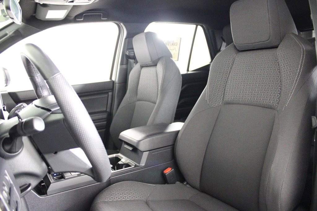 Used 2025 Toyota 4Runner SR5 RWD image 18