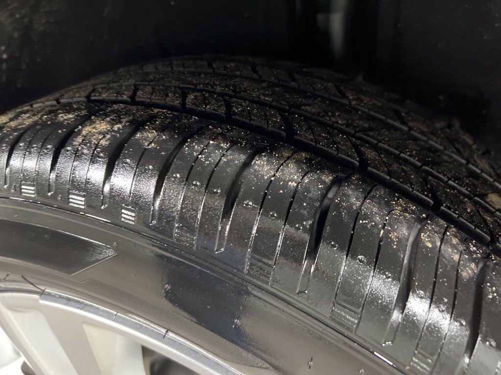 Used 2025 Buick Encore GX Preferred image 37