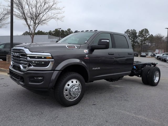 New 2026 RAM 5500 4x4 Crew Cab w/ Laramie Trim Package image 7