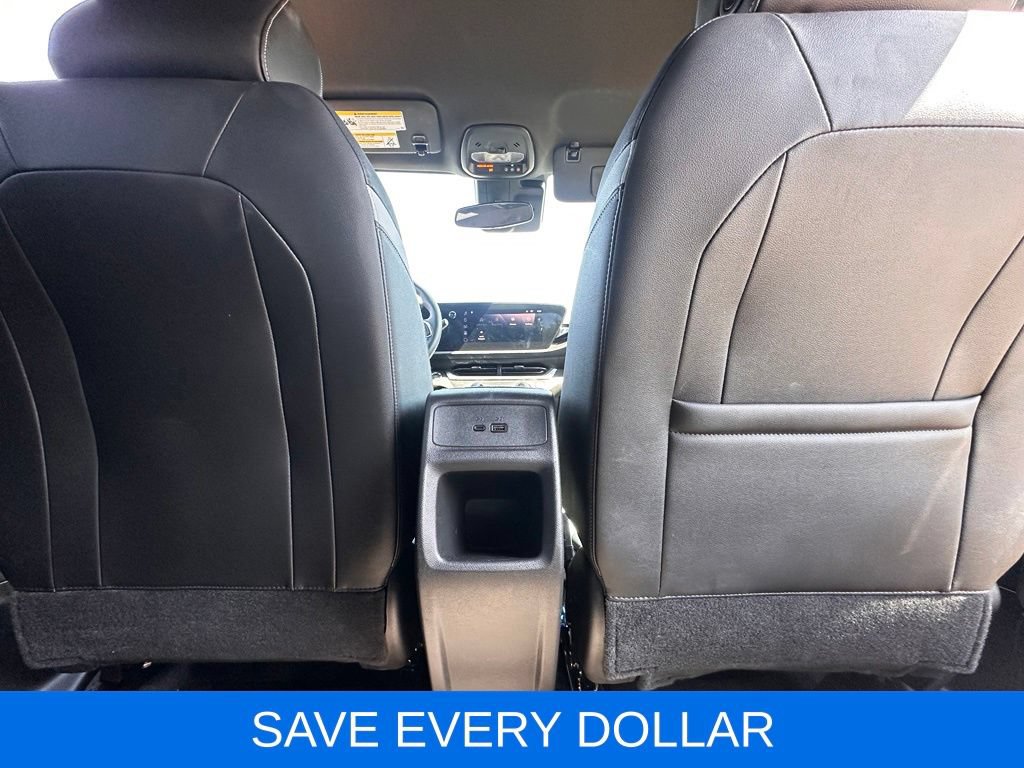 Used 2025 Buick Envista Preferred w/ Convenience I Package FWD image 18