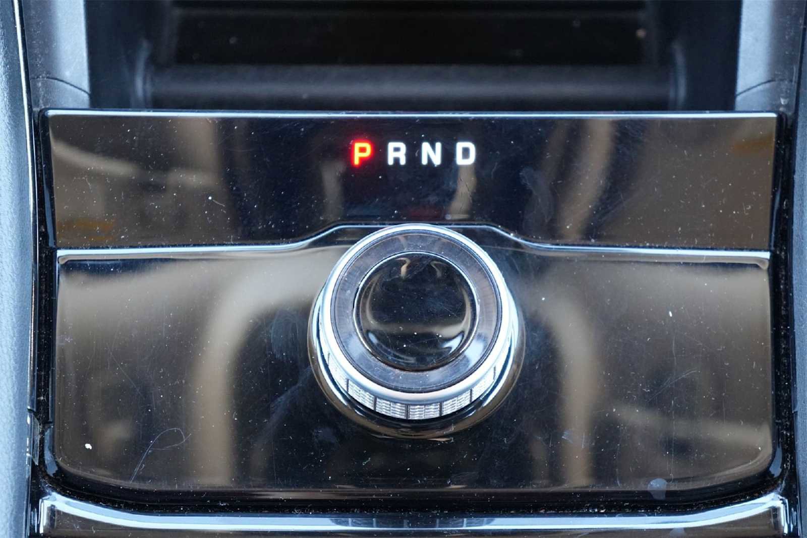 Used 2023 Jeep Grand Cherokee Laredo image 17