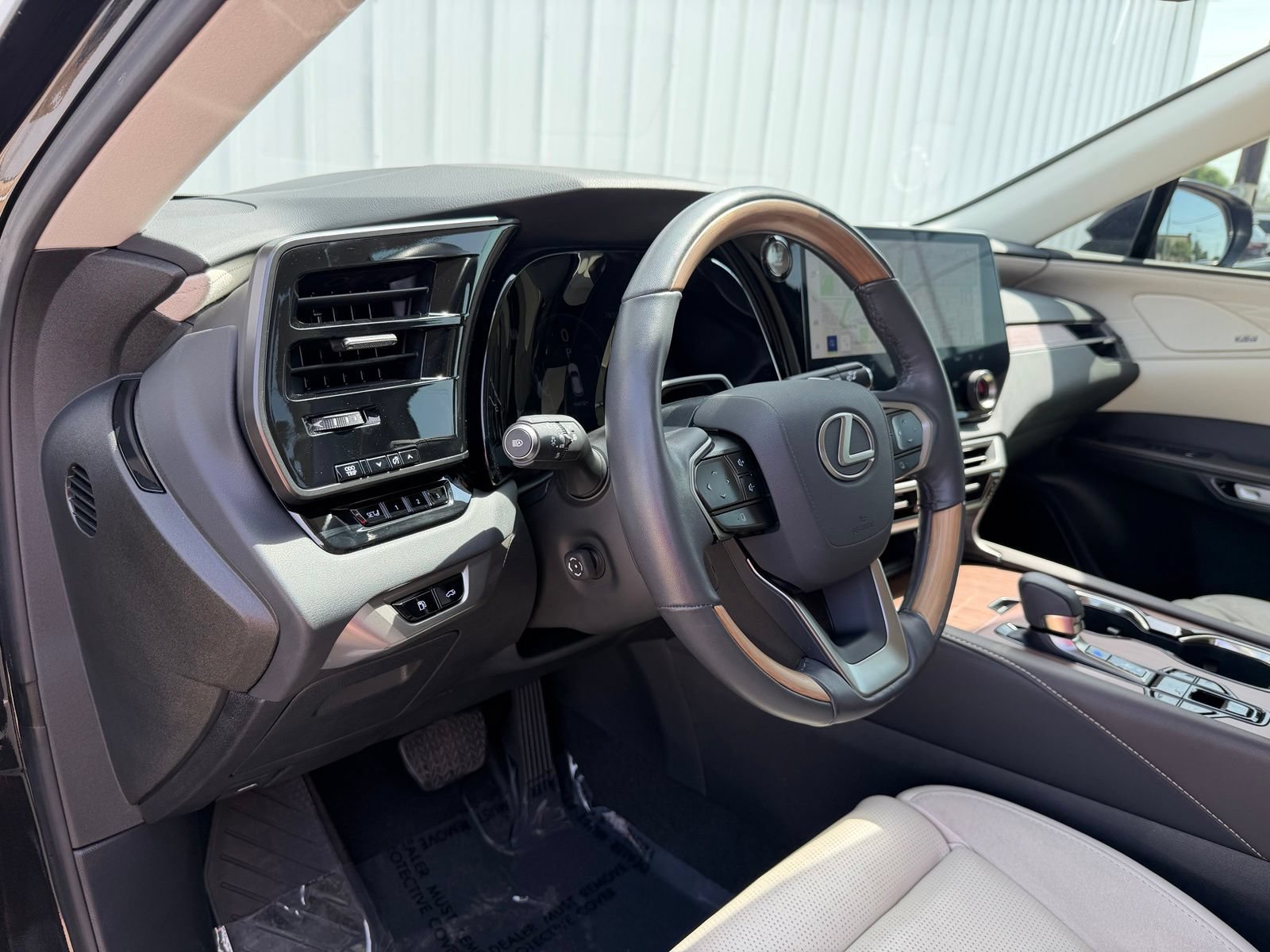 Used 2024 Lexus RX 350 AWD w/ Convenience Package image 17