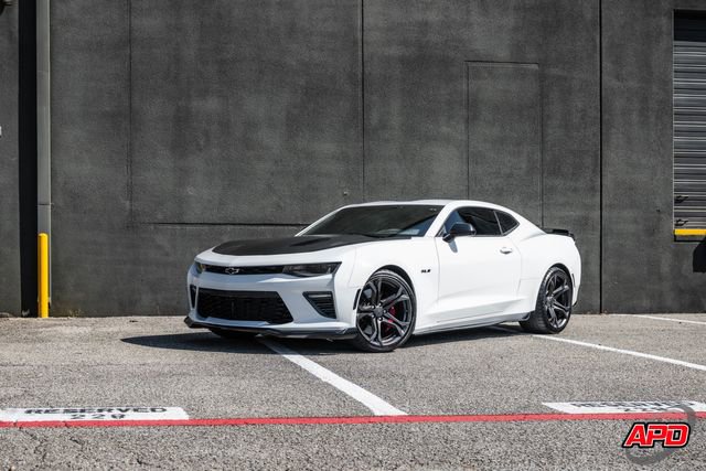 Used 2018 Chevrolet Camaro SS image 15