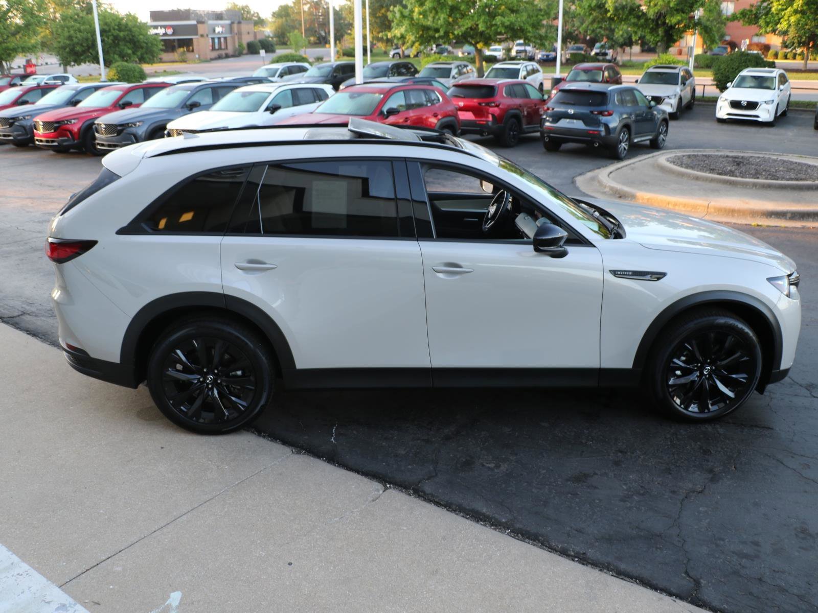 Certified 2025 MAZDA CX-90 3.3 Turbo w/ Premium Sport Pkg AWD/4WD image 5