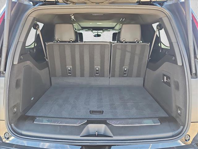 Used 2023 Cadillac Escalade ESV Premium Luxury w/ Performance Package image 6