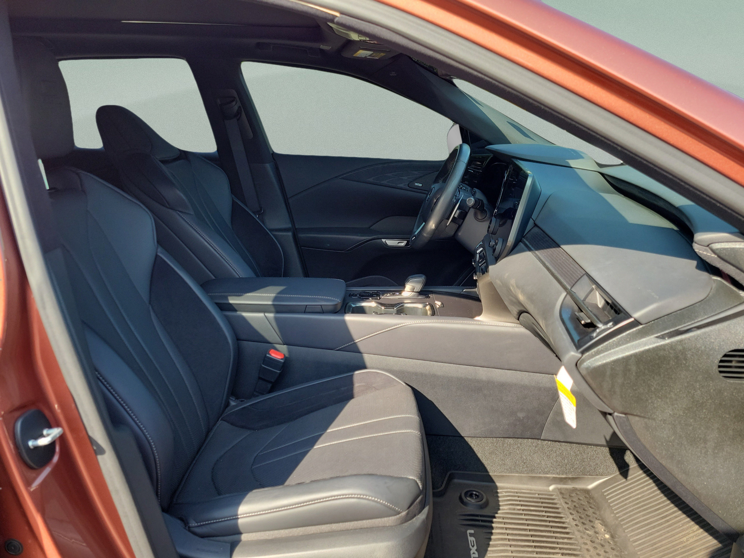 Used 2023 Lexus RX 500h F Sport w/ Accessory Package (Z1) AWD/4WD image 28