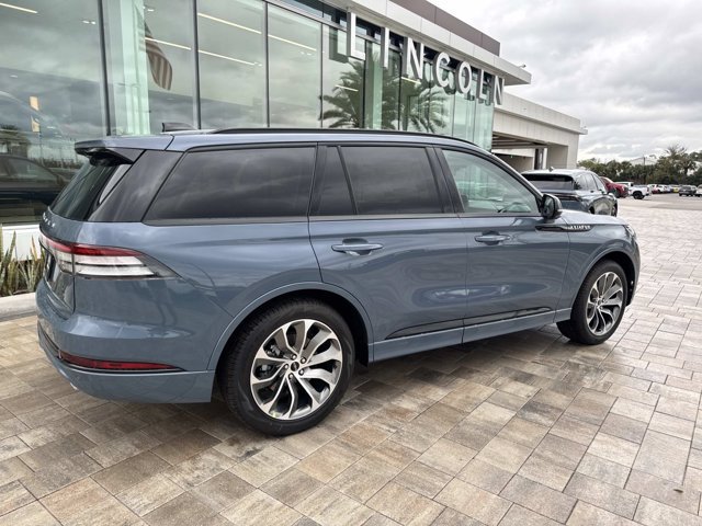 New 2026 Lincoln Aviator 2WD w/ Jet Appearance Package image 2