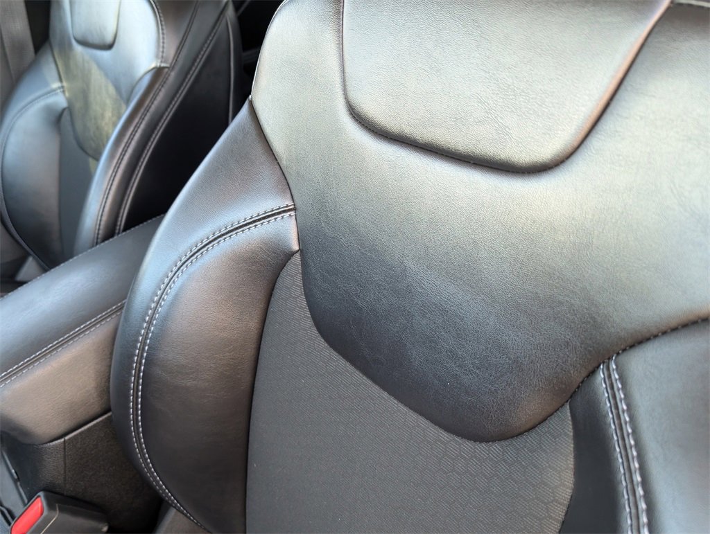 Used 2021 Jeep Cherokee Latitude Plus image 23