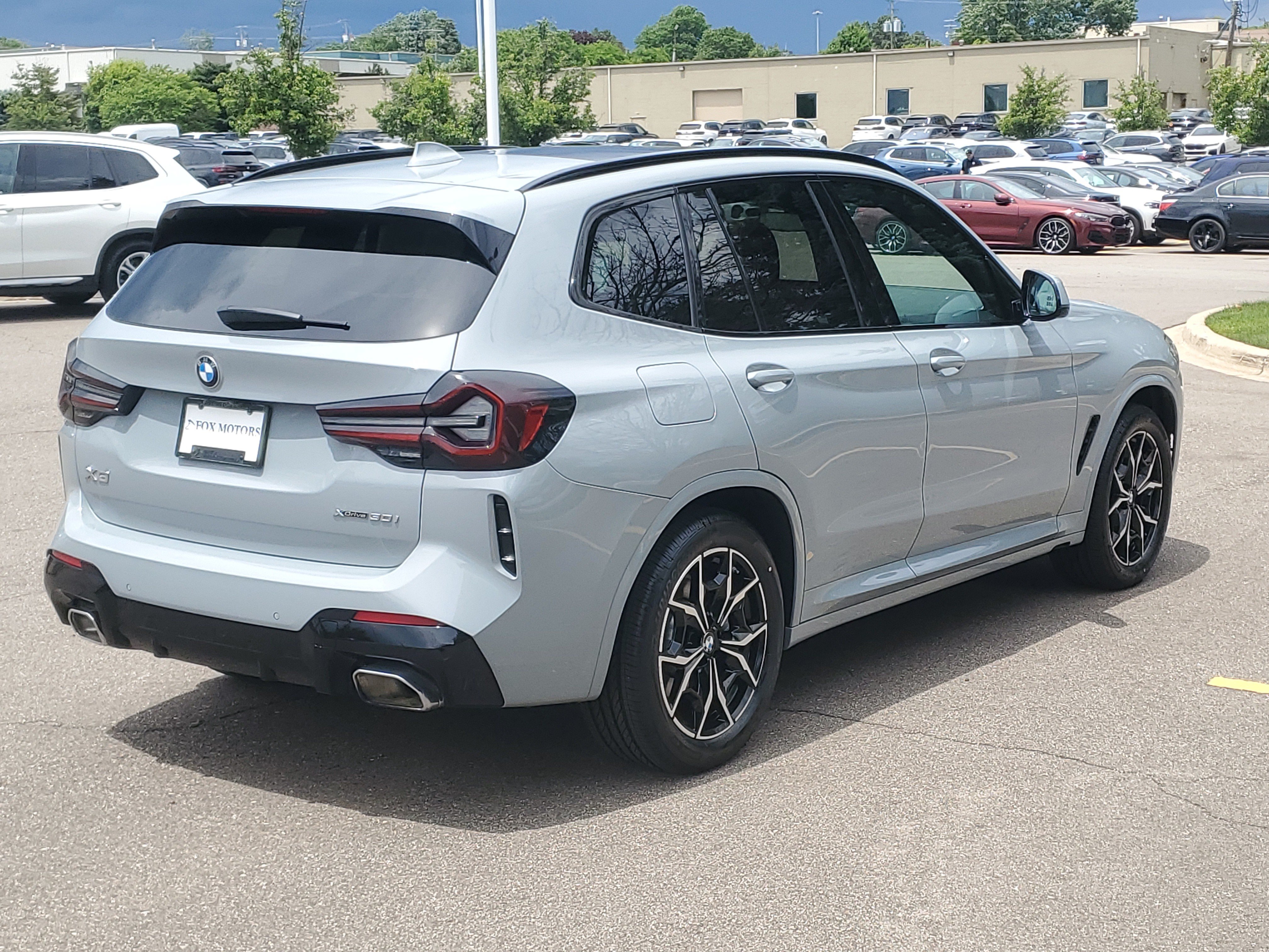 Certified 2023 BMW X3 xDrive30i w/ M Sport Package AWD/4WD image 4