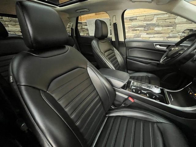 Used 2020 Ford Edge SEL w/ Convenience Package AWD/4WD image 17