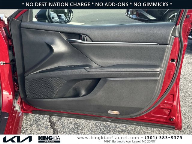 Used 2020 Toyota Camry XLE FWD image 15