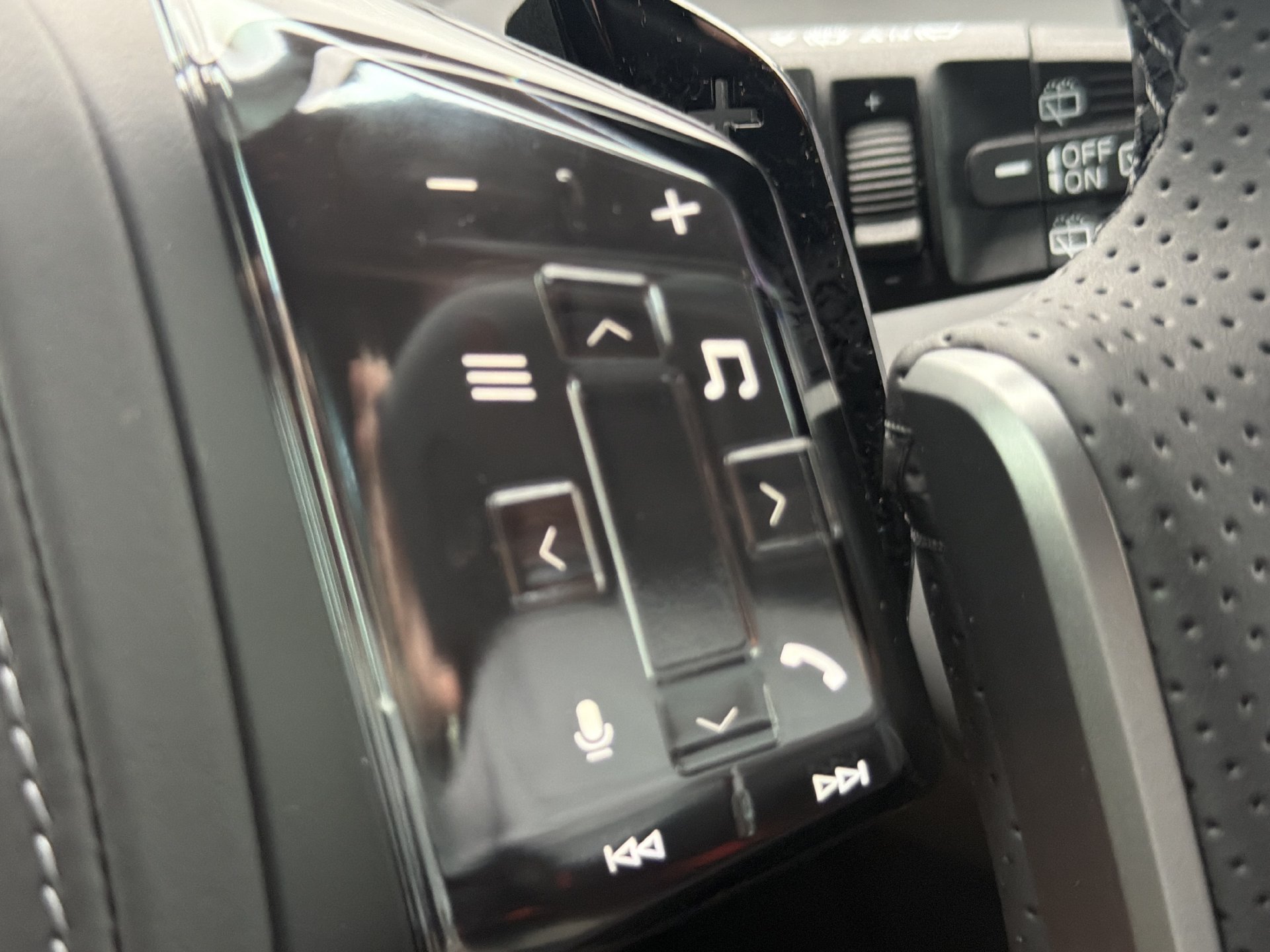 New 2027 BMW X5 xDrive50e AWD/4WD image 30