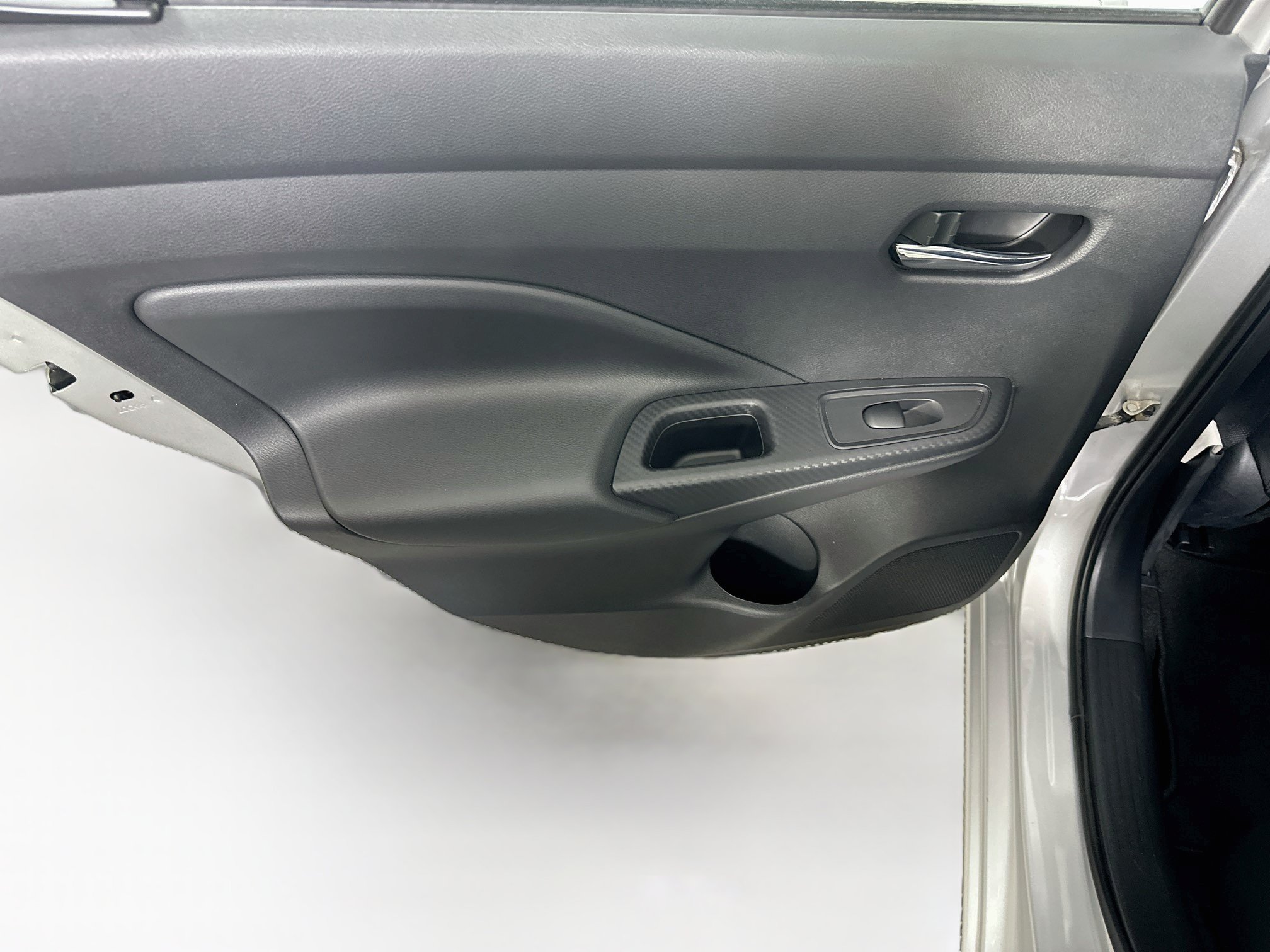 Used 2024 Nissan Versa SV FWD image 24