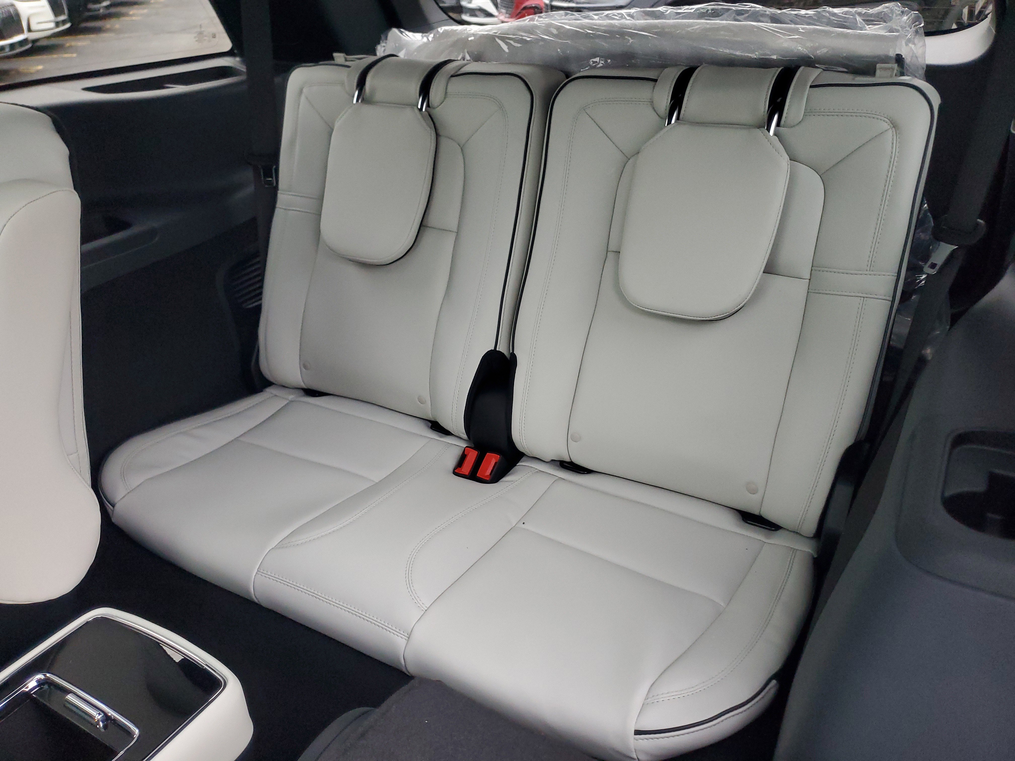 New 2026 Lincoln Aviator Black Label w/ Dynamic Handling Package image 28