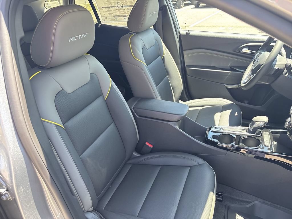 New 2026 Chevrolet Trax ACTIV w/ Driver Confidence Package FWD image 28