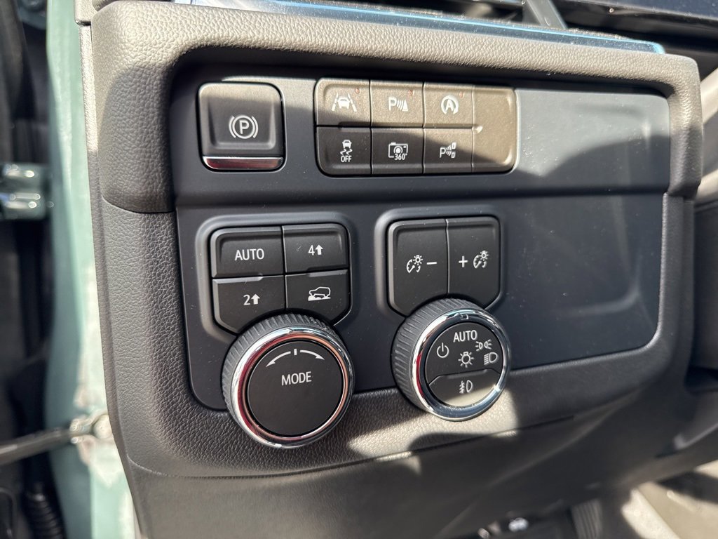 Used 2026 Chevrolet Tahoe RST w/ Comfort Package image 18