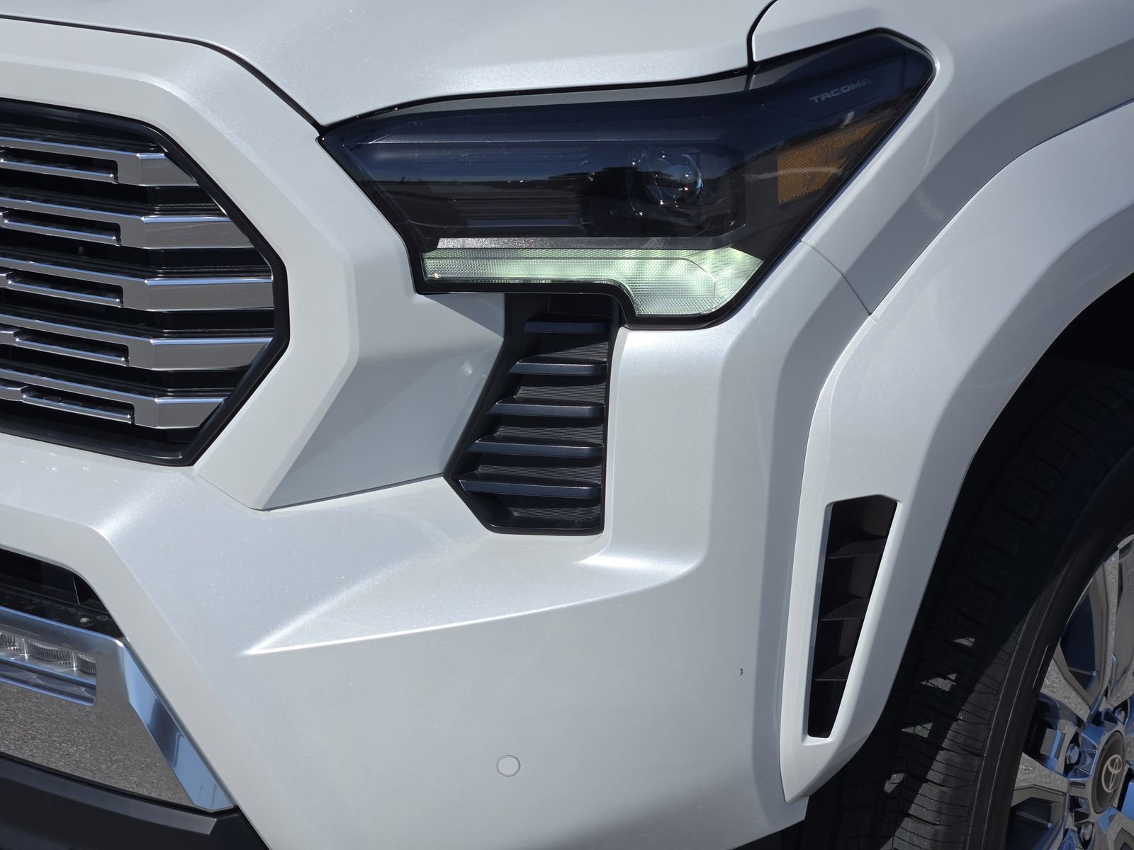 New 2026 Toyota Tacoma Limited AWD/4WD image 10