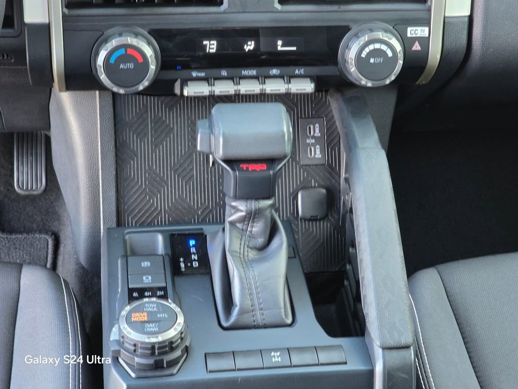 Used 2024 Toyota Tacoma TRD Off-Road image 29