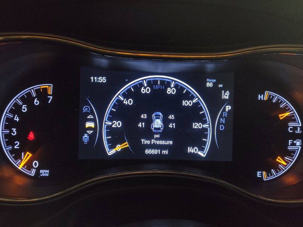 Used 2020 Jeep Grand Cherokee Limited w/ Luxury Group II AWD/4WD image 23