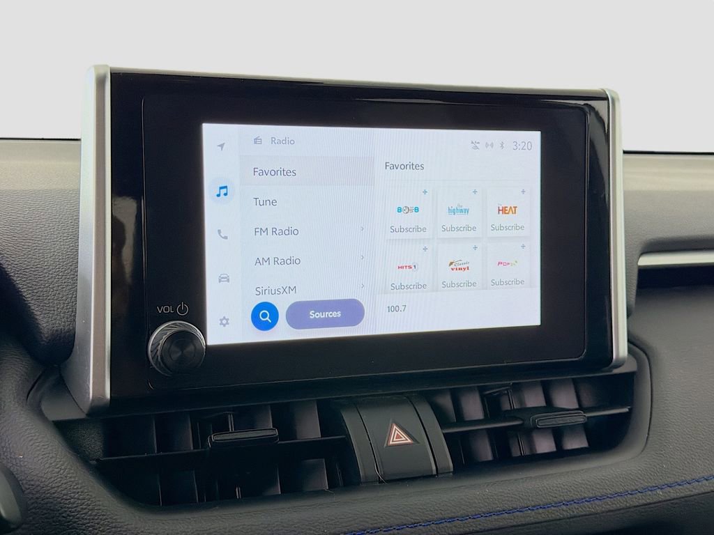 Used 2023 Toyota RAV4 SE image 16