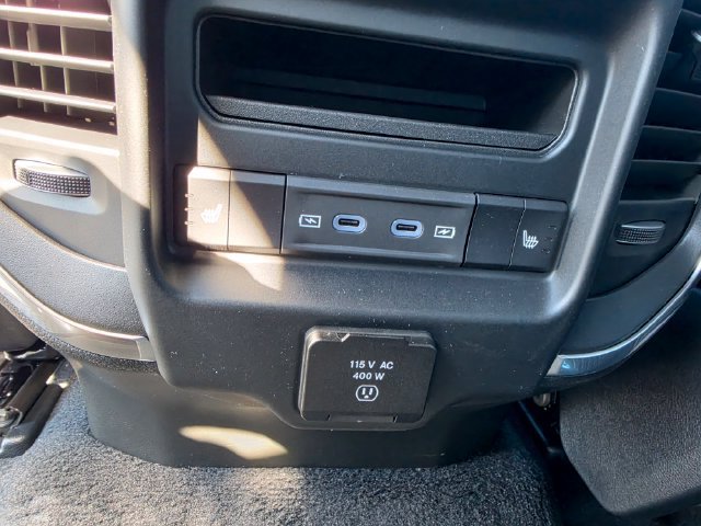 New 2027 RAM 1500 Laramie w/ Laramie Preferred Package AWD/4WD image 14