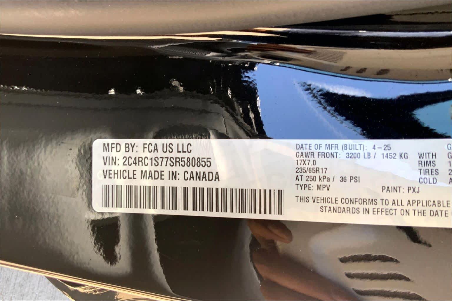 Used 2025 Chrysler Pacifica Select FWD image 33