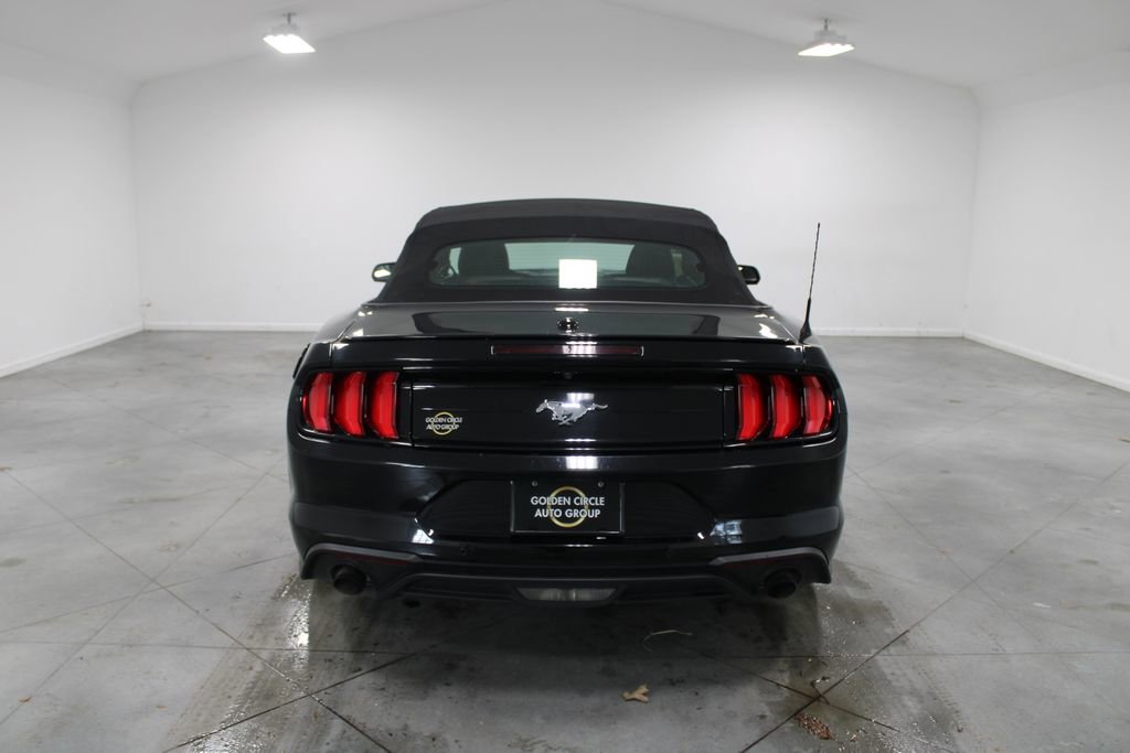 Used 2023 Ford Mustang Premium image 9