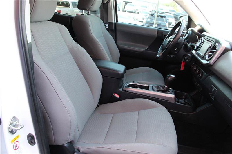 Used 2019 Toyota Tacoma SR5 AWD/4WD image 19