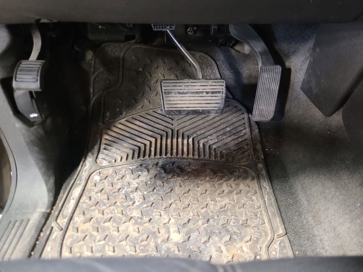 Used 2012 Chevrolet Suburban LT w/ Suspension Package, Off-Road image 31