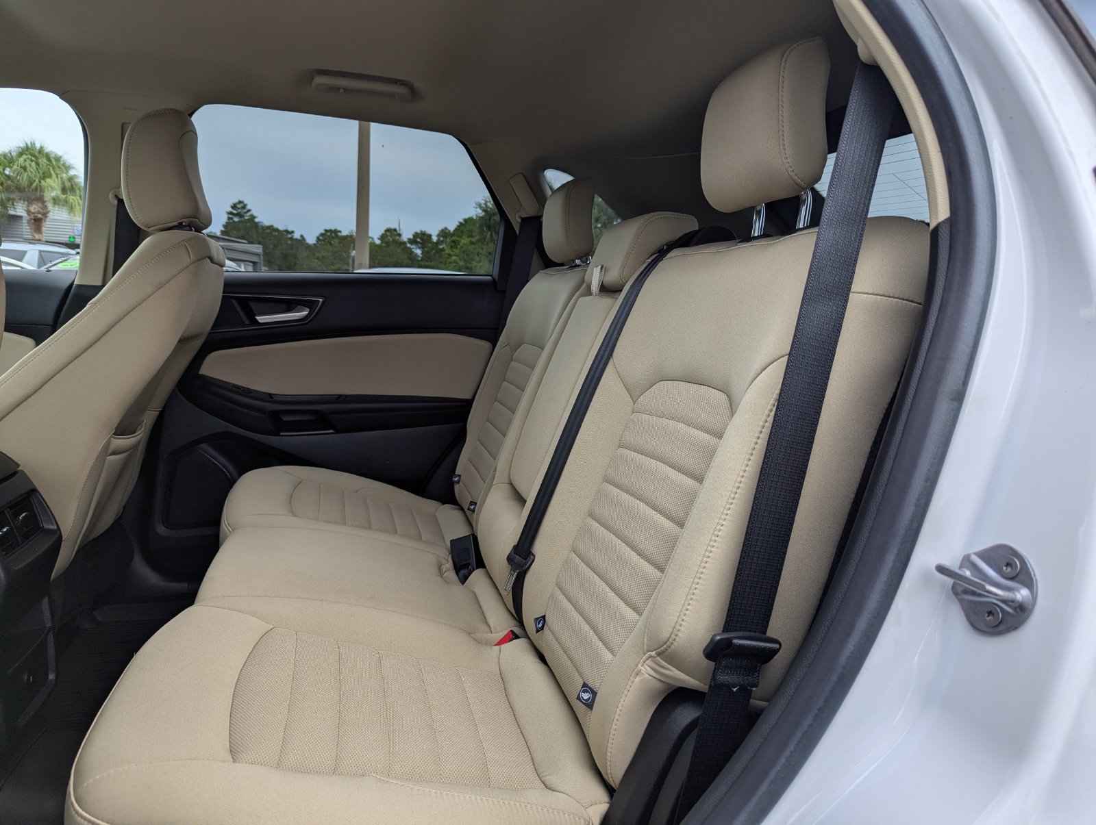 Used 2022 Ford Edge SE w/ Black Appearance Package AWD/4WD image 21