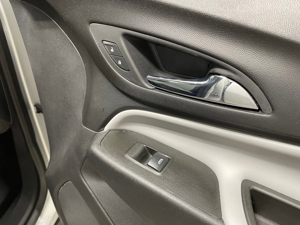 Used 2021 Chevrolet Equinox Premier image 30