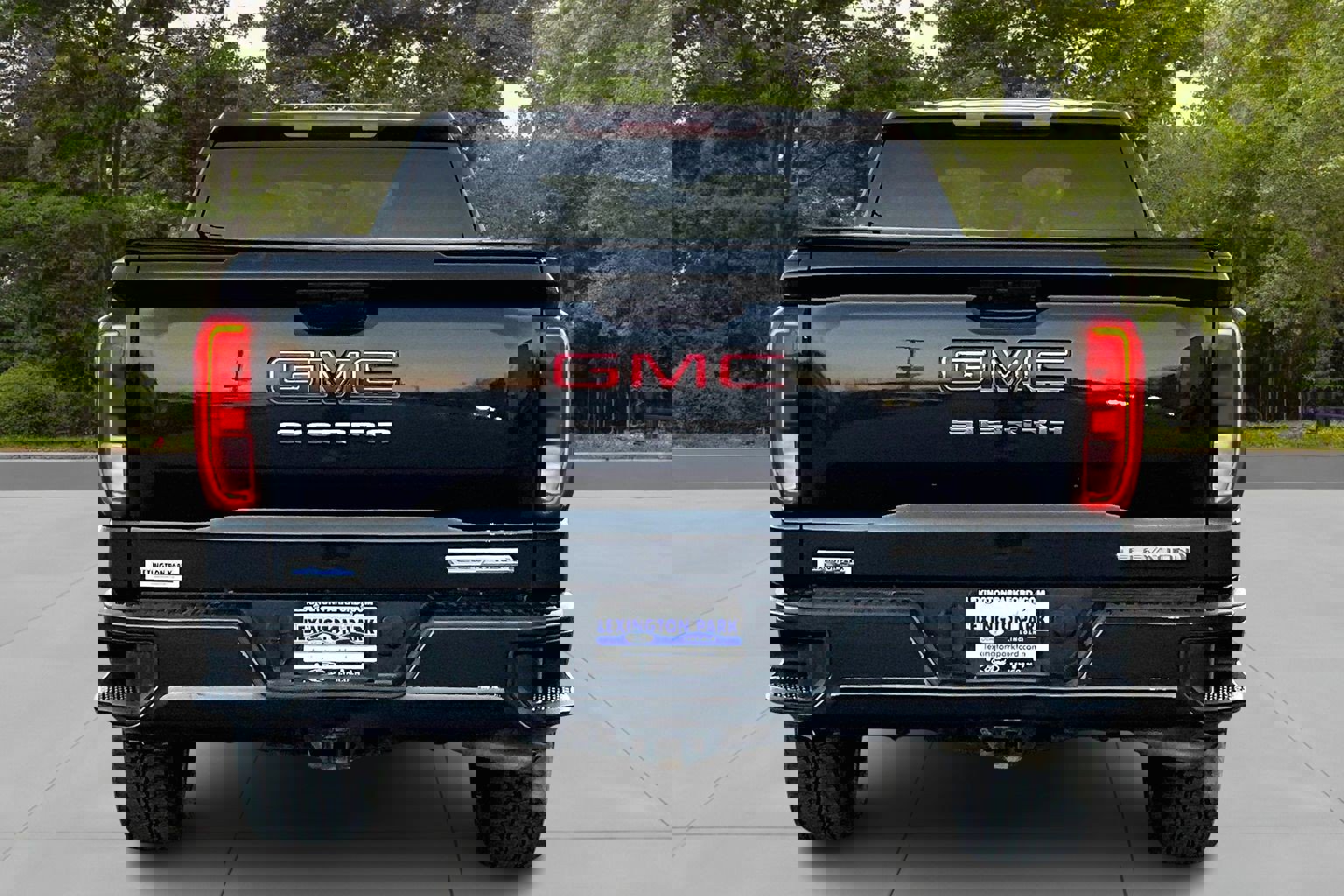 Used 2020 GMC Sierra 1500 Elevation w/ Elevation Value Package image 6