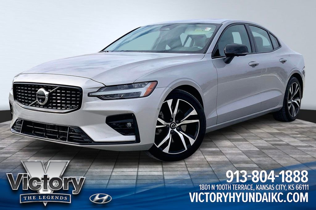 Used 2024 Volvo S60 B5 Plus image 1