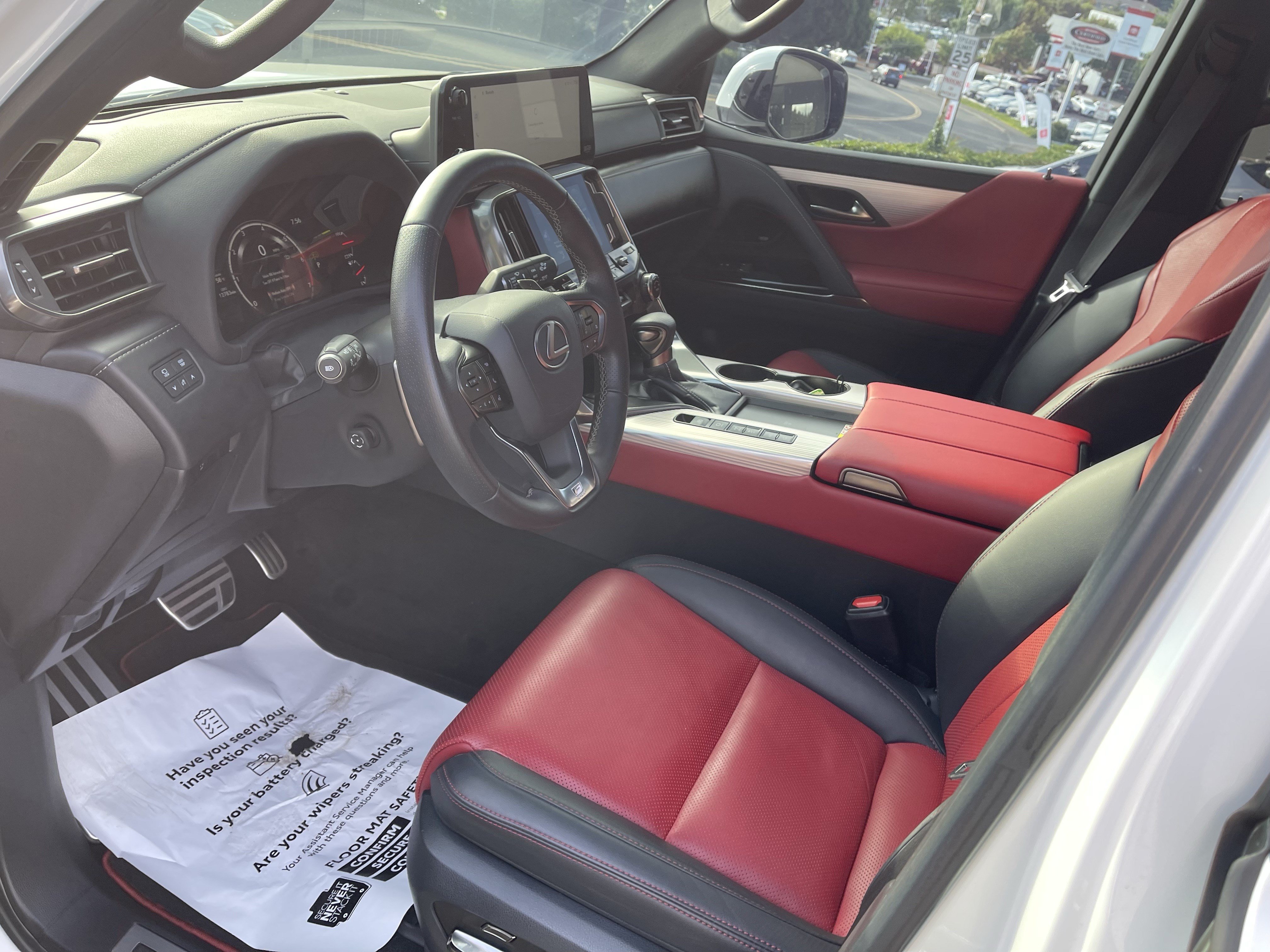 Used 2024 Lexus LX 600 F Sport AWD/4WD image 10