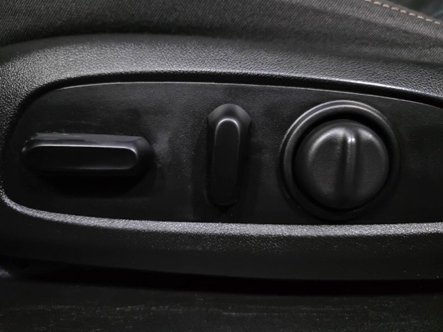 Used 2020 GMC Acadia SLE w/ Driver Convenience Package image 31