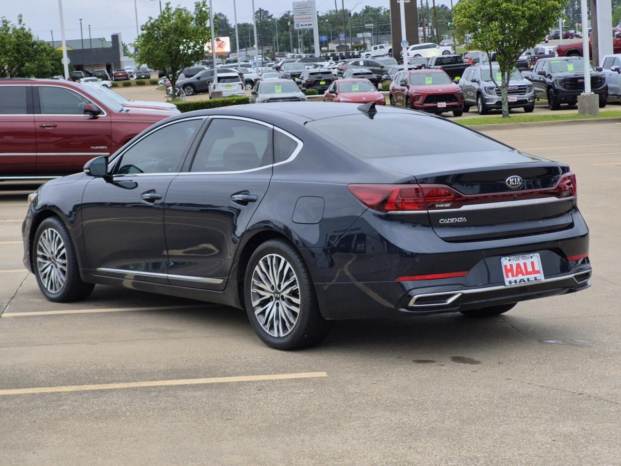 Used 2020 Kia Cadenza Technology FWD image 4
