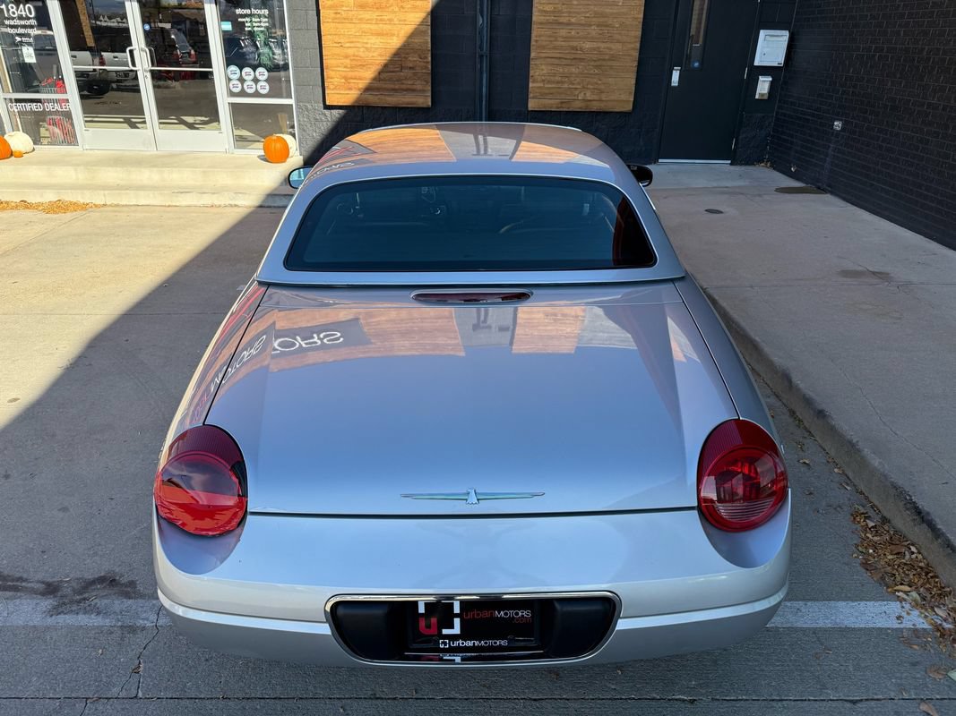 Used 2004 Ford Thunderbird RWD image 16