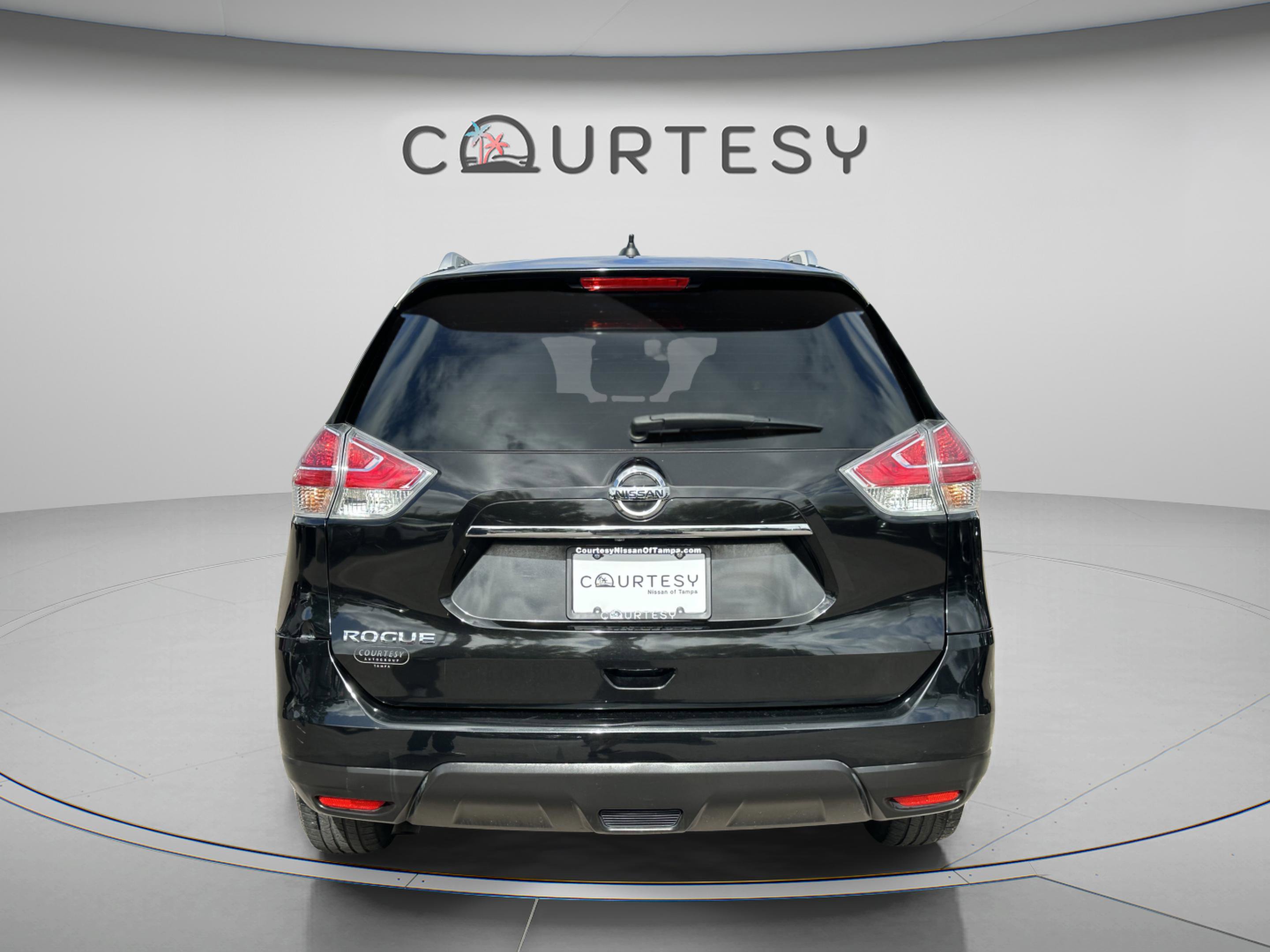 Used 2016 Nissan Rogue S w/ Appearance Package image 6